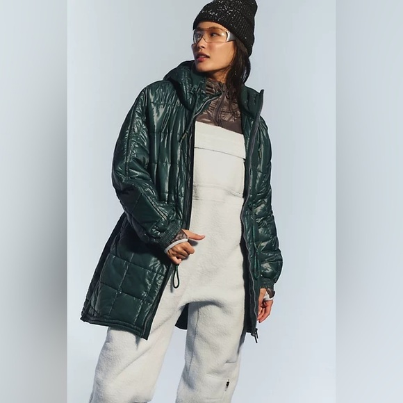 FREE PEOPLE NWT Patricia Packable Poncho Puffer in Green XS - Picture 4 of 10